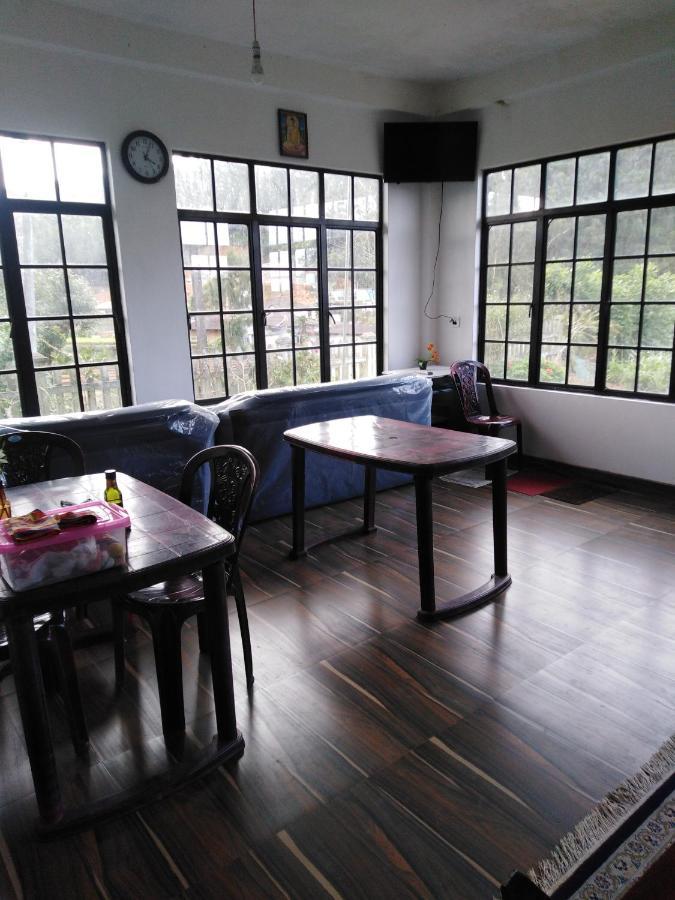 Akiko Rest Hotel Nuwara Eliya Exterior photo