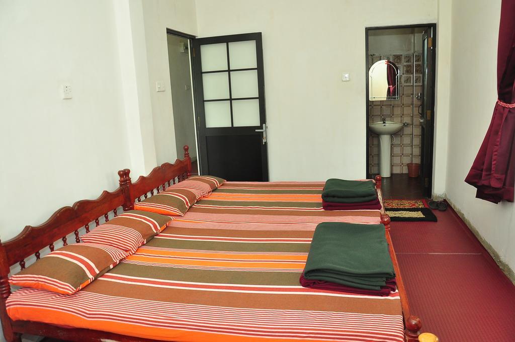 Akiko Rest Hotel Nuwara Eliya Exterior photo